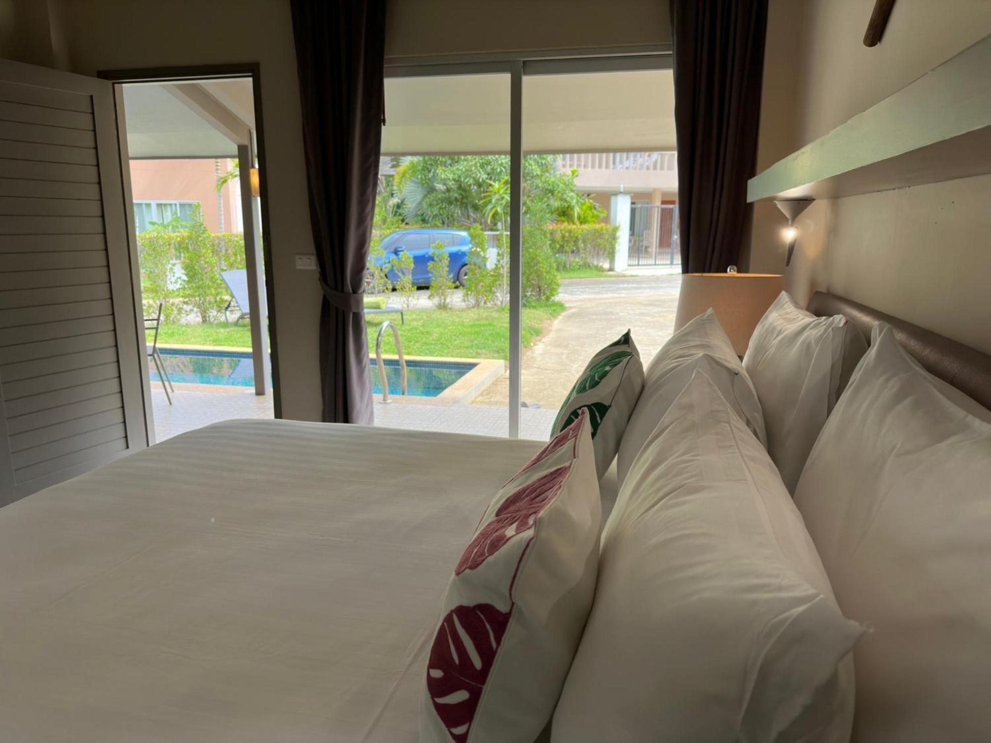 Sakoo Valley Naithon Beach Exterior foto